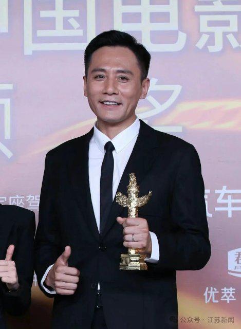 美美配资 已确认! 是演员刘烨